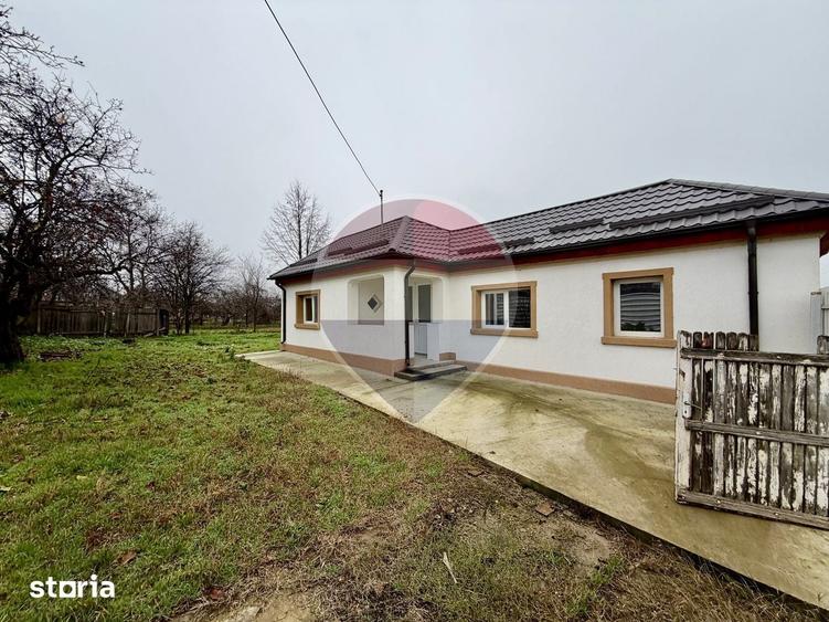 Casă cu 2 camere cu Teren 802 Mp în Jariștea