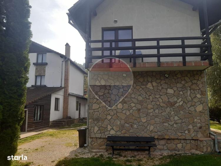 Casă cu 4 camere în Moieciu