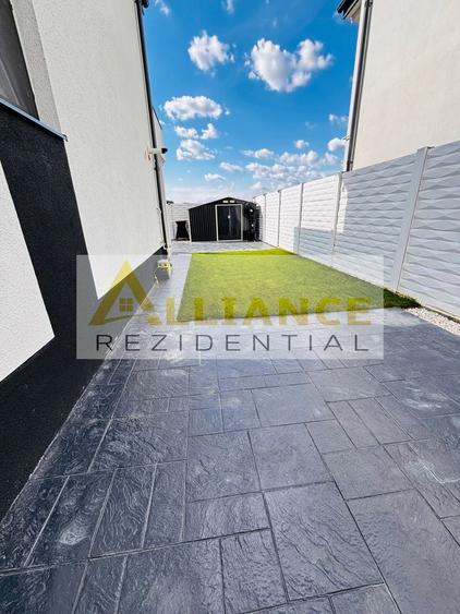 Casă individuală cu 4 camere cu Canalizare în Berceni