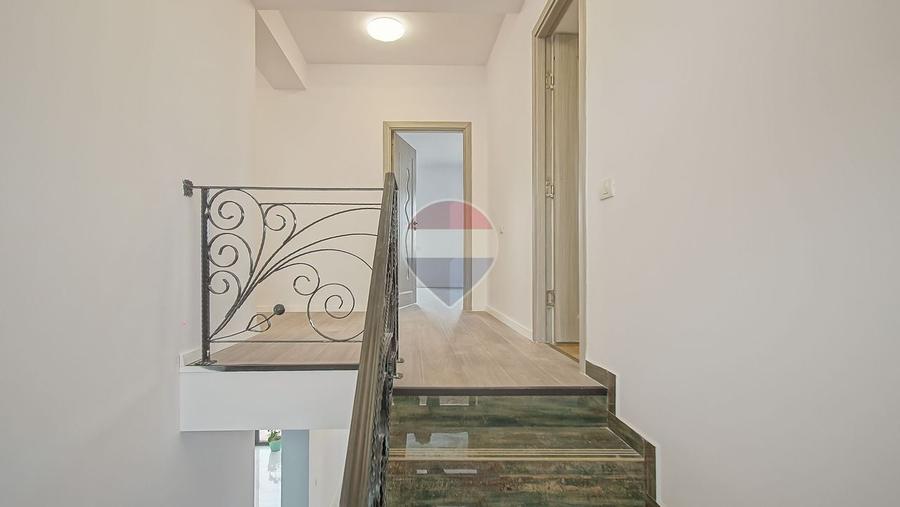 Casă modernă Bunloc, vedere Bucegi, 186 mp, comision 0 - 22