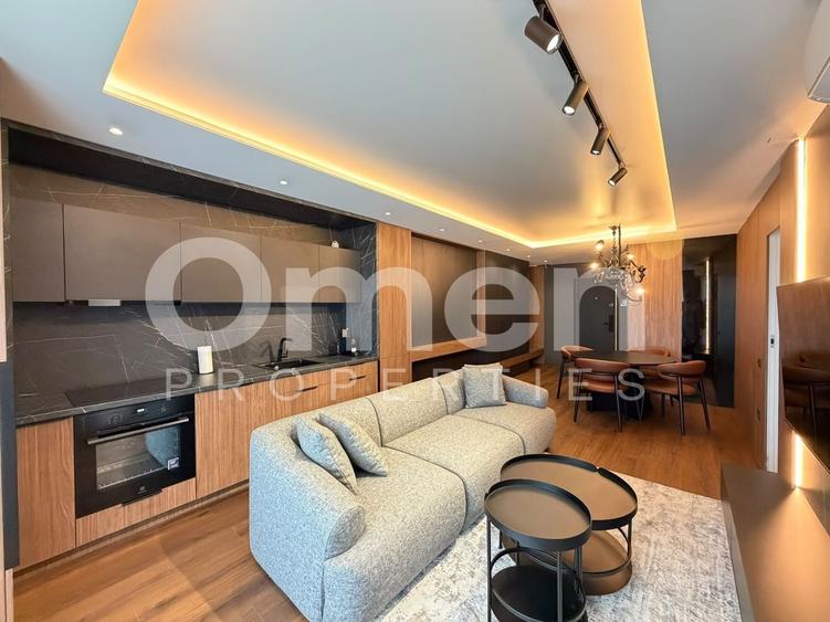 Apartament cu 3 camere semidecomandat, mobilat în Ultracentral