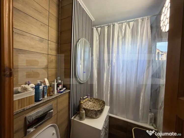 Apartament cu 3 camere decomandat, mobilat în Plopilor