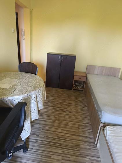 Garsonieră decomandată în Buziașului