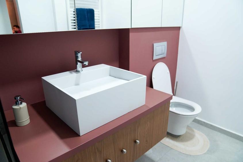 Apartament cu 2 camere decomandat în Splaiul Independenței