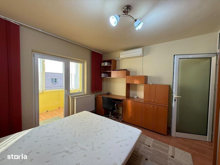 Apartament cu 2 camere decomandat în Triaj