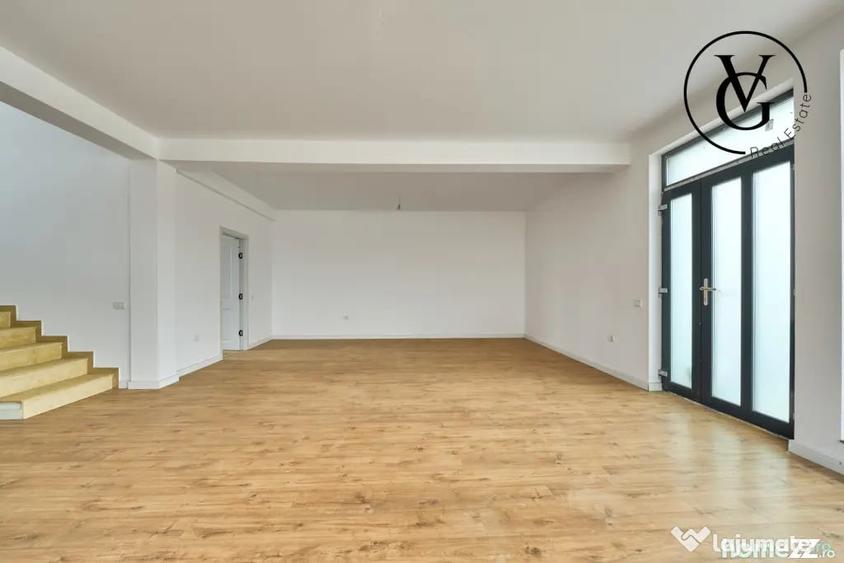 Casă cu 4 camere cu Teren 300 Mp în Central