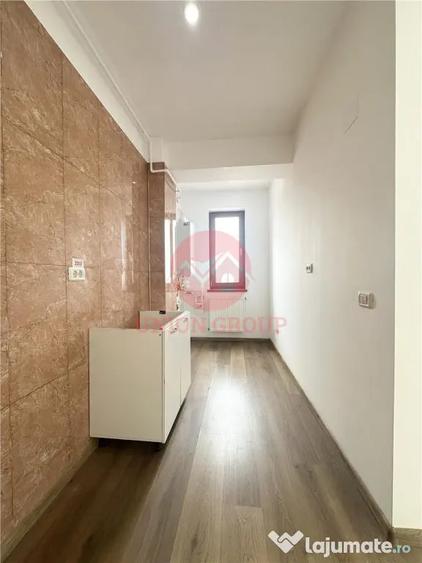 Spațiu comercial, de 60 mp, în Central