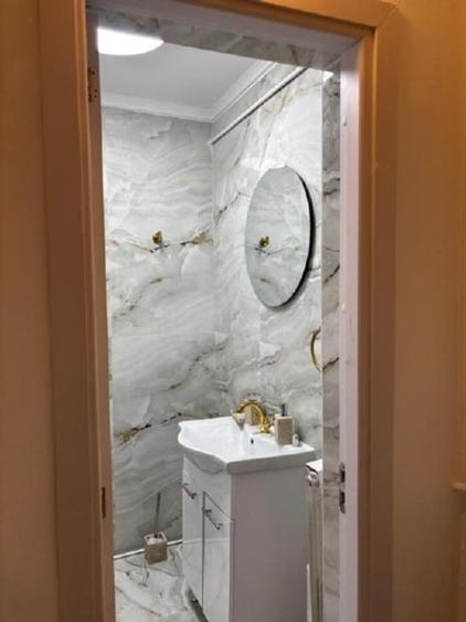 Apartament cu 3 camere decomandat, mobilat în Decebal