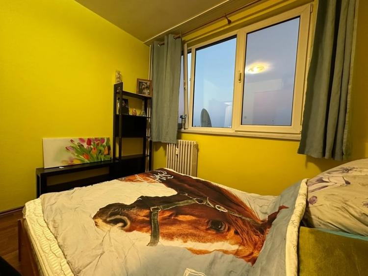 Apartament cu 3 camere semidecomandat în Drumul Taberei