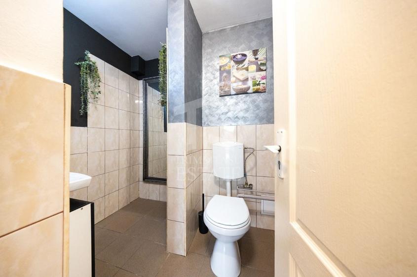 Spațiu comercial, de 72 mp, în Central