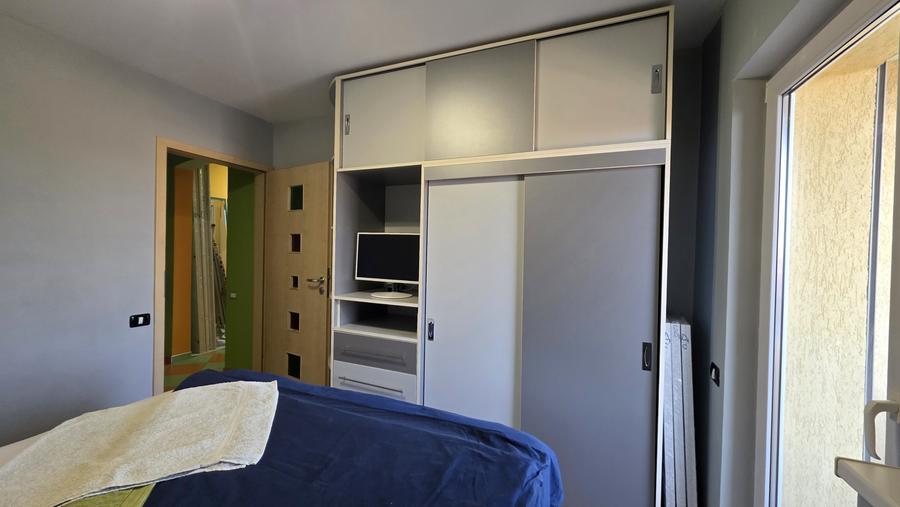 Apartament cu 4 camere decomandat, mobilat în Complex Studențesc