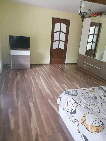 Casă cu 6 camere cu Teren 1056 Mp în Central