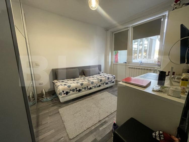 Apartament cu 3 camere decomandat, mobilat în Central