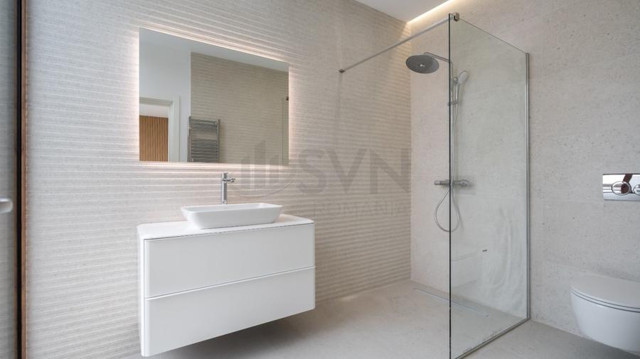 Casă individuală cu 6 camere cu Canalizare în Pipera