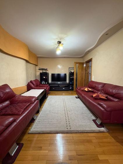 Apartament cu 3 camere decomandat în Ostroveni