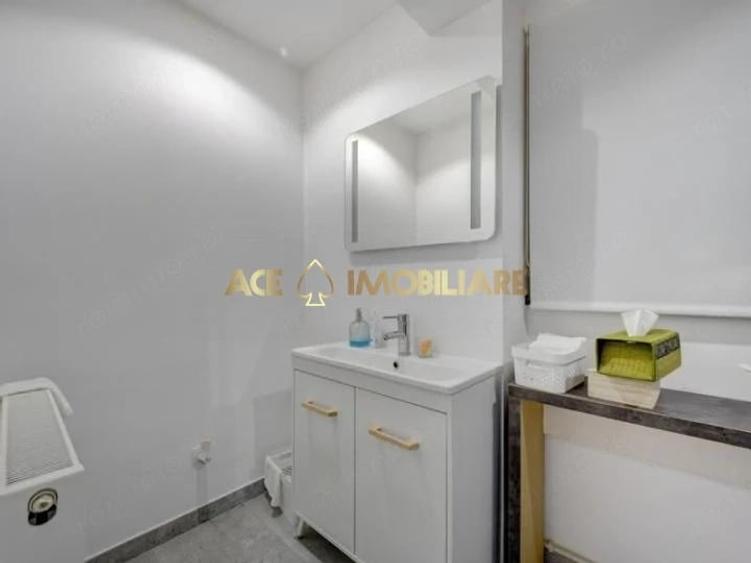 Apartament cu 2 camere decomandat în P-ța Universității