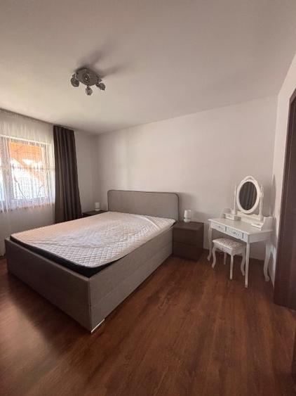 Casă individuală cu 3 camere cu Garaj în Sântandrei