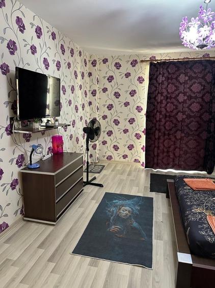 Apartament cu 2 camere decomandat în Borhanci