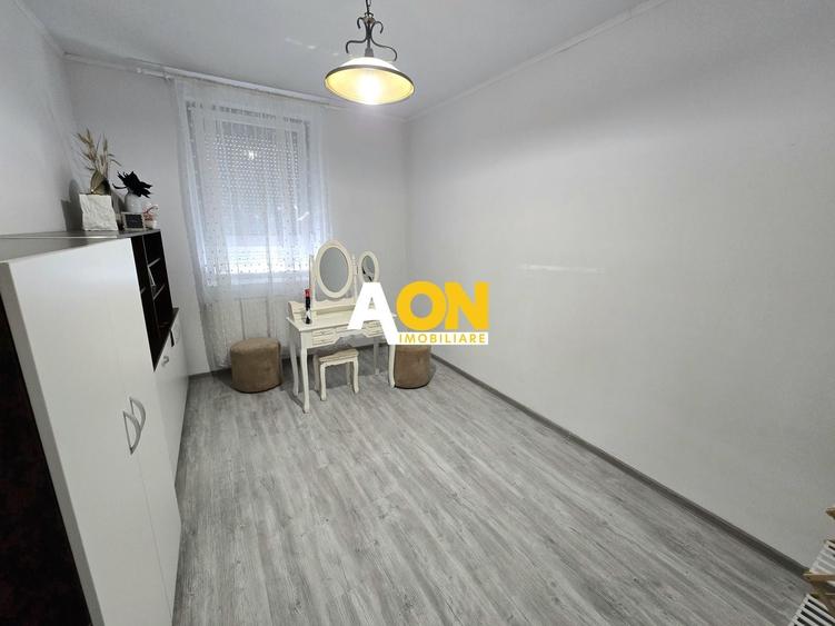 Casă cu 4 camere cu Canalizare în Central