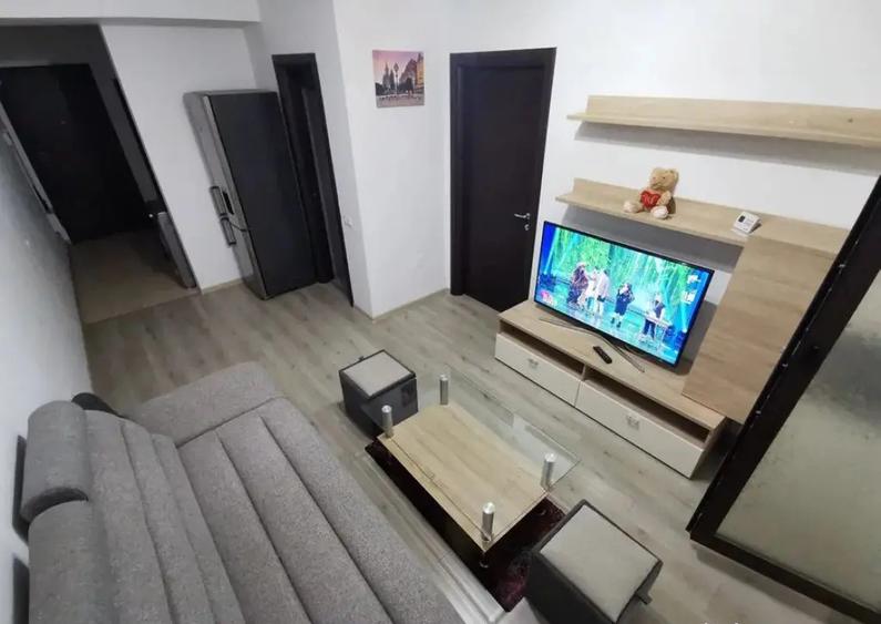 Apartament cu 2 camere semidecomandat, mobilat în Tomis Plus