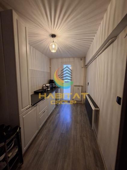 Apartament cu 2 camere semidecomandat, mobilat în Brâncoveanu