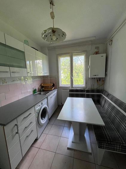 Apartament cu 2 camere semidecomandat în Tătărași