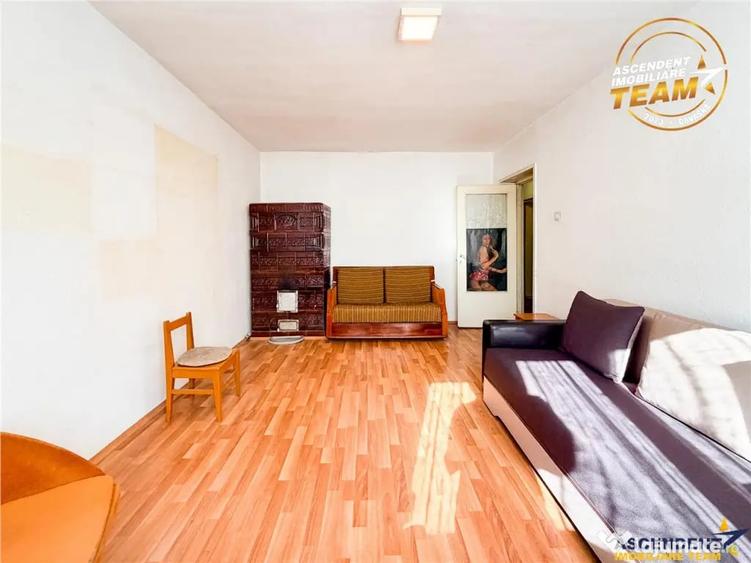 Apartament cu 3 camere decomandat în Malnaș