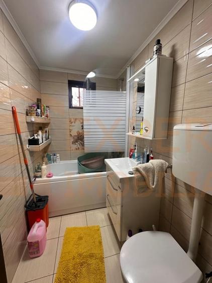 Casă individuală cu 3 camere cu Canalizare în CET