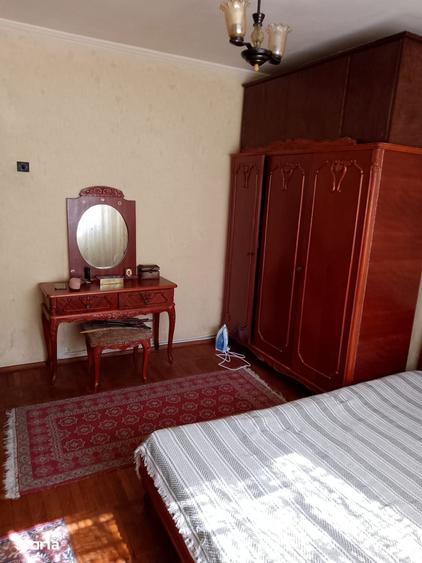 Apartament cu 3 camere decomandat în Călărași