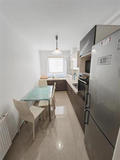Apartament cu 2 camere decomandat, mobilat în Avantgarden