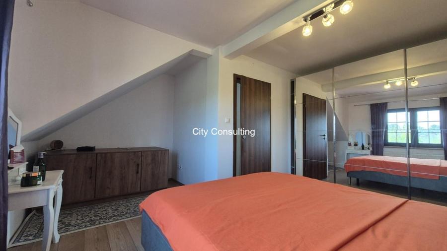 Casă cu 3 camere cu Canalizare în Corbeanca