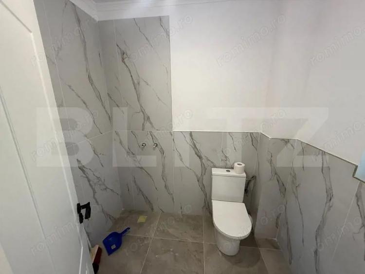 Casă cu 7 camere cu Teren 329 Mp în Central