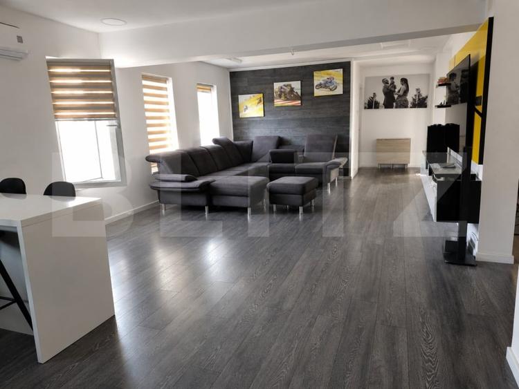 Casă individuală cu 3 camere cu Canalizare în Exterior Est