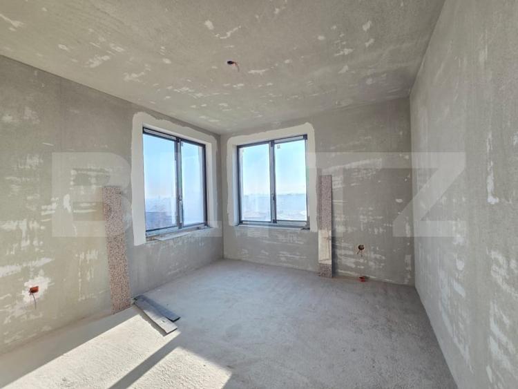 Duplex cu 5 camere cu Canalizare în Dâmbul Rotund