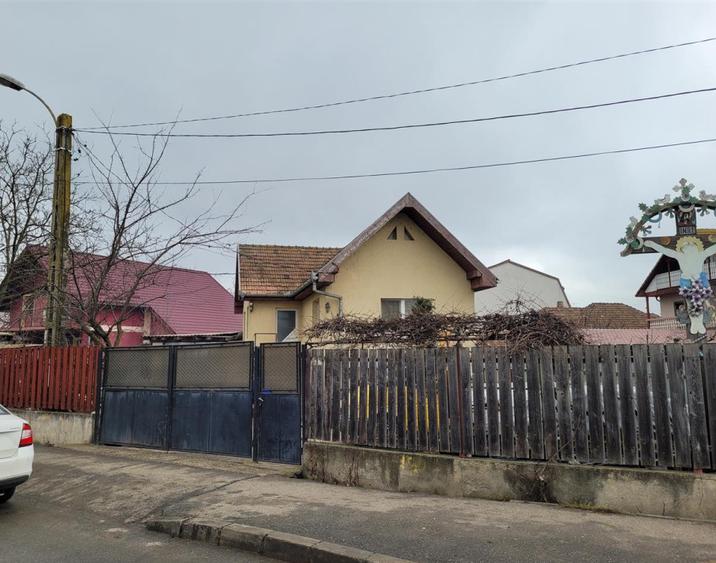 Casă cu 1 camere cu Canalizare în Someșeni