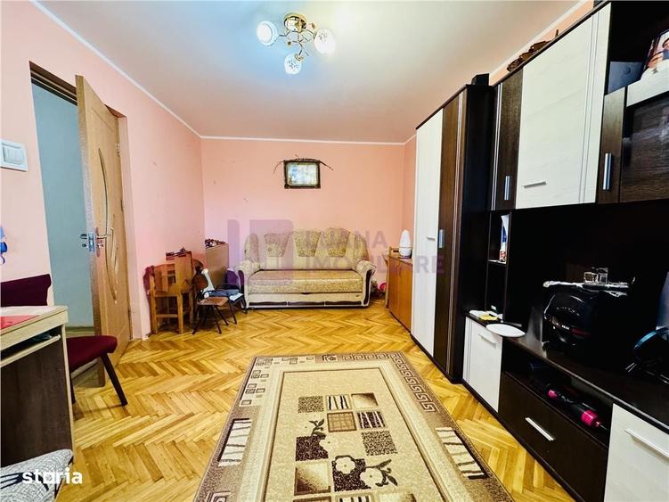 Apartament cu 2 camere decomandat în Vasile Aaron