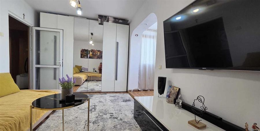 Apartament cu 2 camere decomandat, mobilat în Păcurari