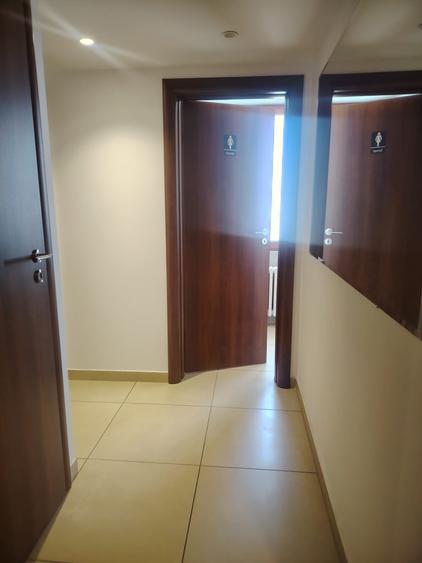 Spațiu comercial, de 100 mp, în 15 Noiembrie