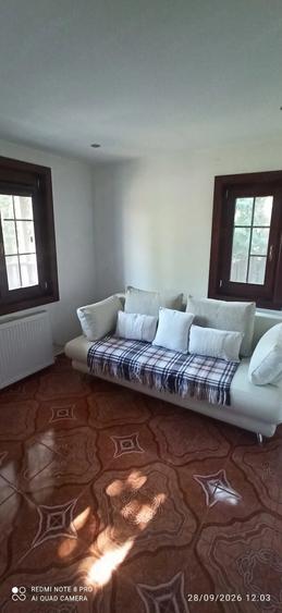 Casă cu Teren 2259 Mp în Ghioroc