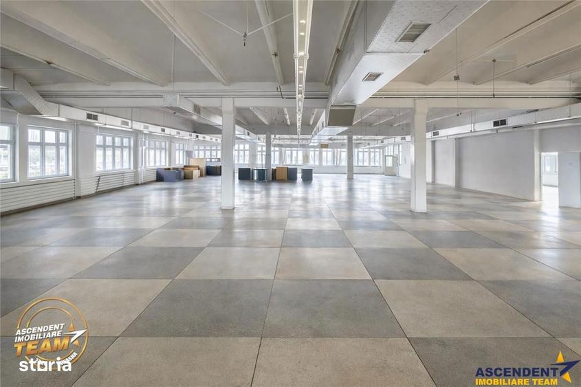 Spațiu comercial, de 4,560 mp, în Brețcu