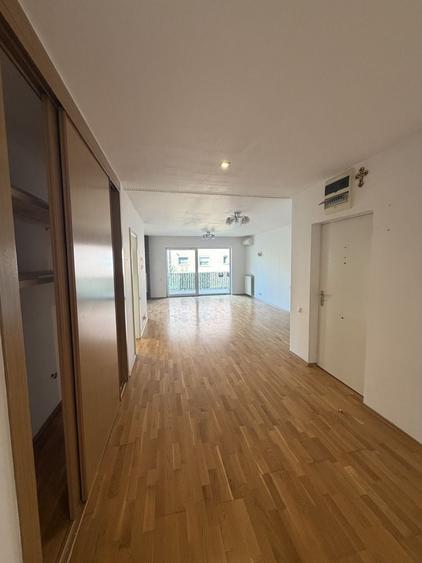 Apartament 3 camere, 130 mp, terasa, semineu, piscine, parcare si boxa Ibiza Sol Pipera - 4