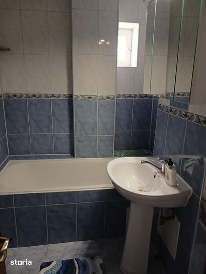 Inchiriez apartament 4 camere - 4