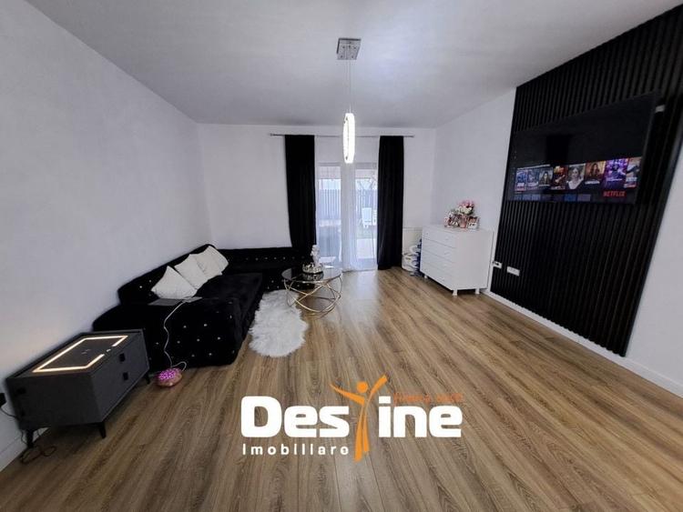 Casă individuală cu 4 camere cu Canalizare în Miroslava