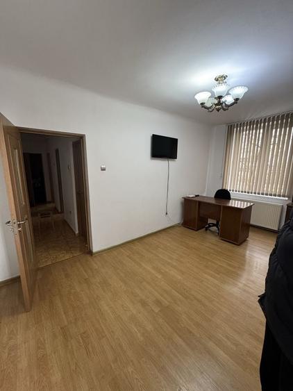 Apartament cu 2 camere decomandat în Bârlad