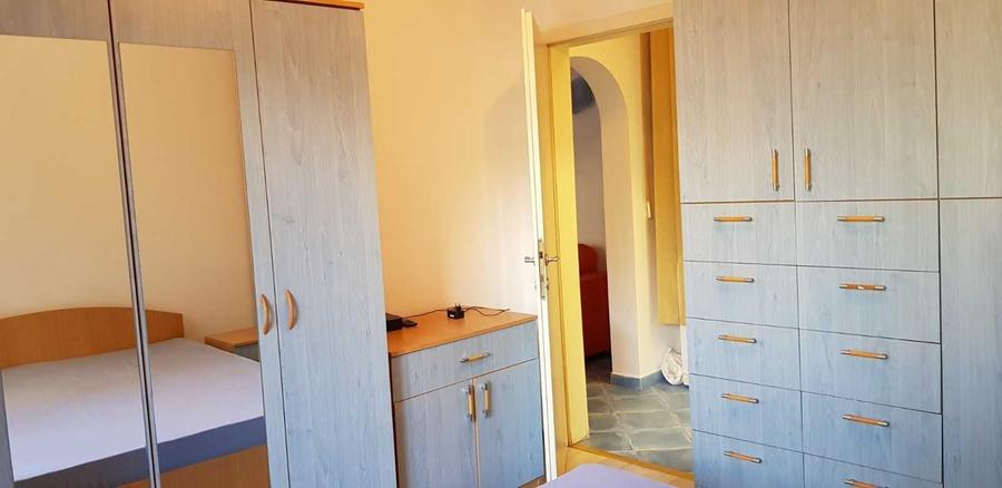 Apartament cu 2 camere semidecomandat în 1 Mai