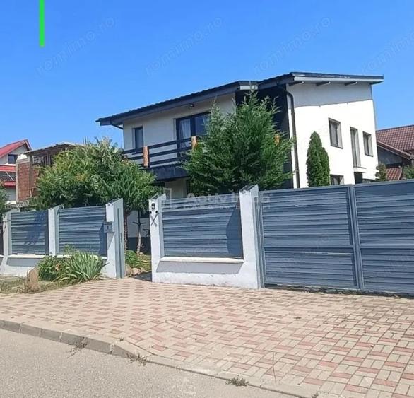Casă cu 4 camere cu Teren 300 Mp în Central