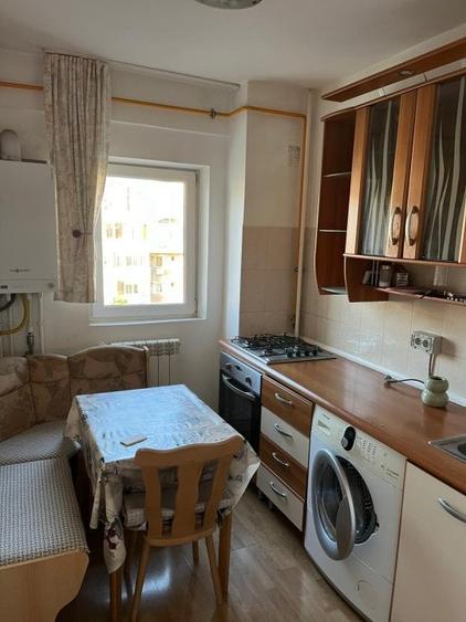 Apartament cu 2 camere decomandat în Gară