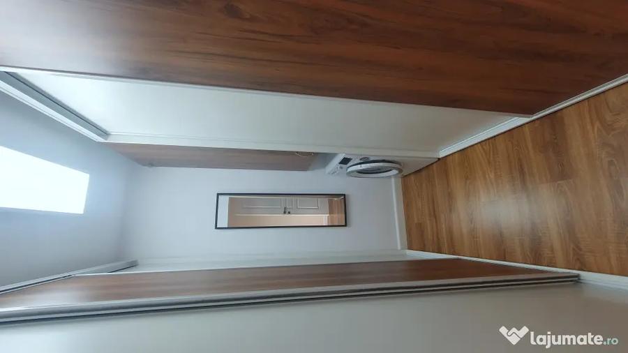 Apartament cu 2 camere semidecomandat în Sud