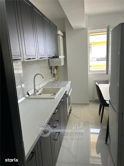 Apartament cu 3 camere decomandat în Miroslava