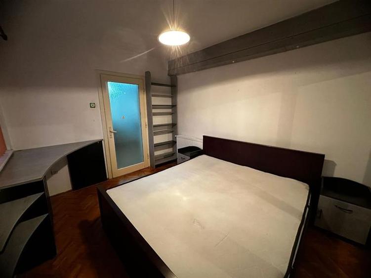 Apartament cu 2 camere semidecomandat în Centrul Civic